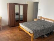 Studio Flat, Park Royal Road, NW10