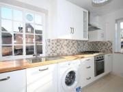 Studio flat to rent in Finchley Road, London, NW11...