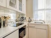 Studio flat to rent in Hill Street, Mayfair, W1J