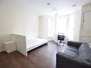 Studio flat to rent in St Peters Road, Bournemouth, BH1