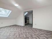 Studio flat to rent in Station Road, HP13 35926516 on