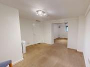Studio flat to rent on