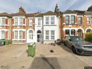 Studio Flat, Torridon Road, SE6