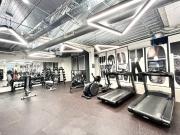 Studio Flat, Western Avenue, W3