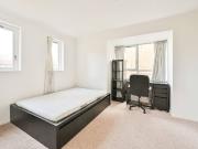 Studio for Rent in Chaucer Drive | Foxtons