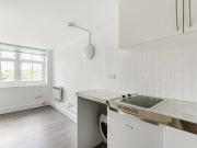 Studio for Rent in Este Road | Foxtons