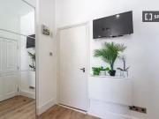 Studio for rent in Lancaster Gate, London