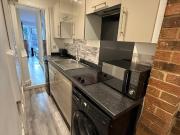 Studio for rent in Lonsdale Drive, EN2 7LB