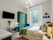 Studio in Holland Park