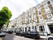Studio in Linden Gardens, Notting Hill Gate, W2