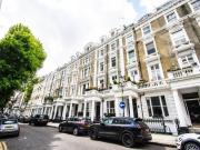 Studio in Linden Gardens, Notting Hill, W2