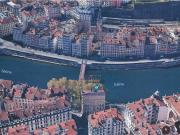 Studio lumineux avec mezzanine et vue Saône LYON 5ème