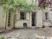 Studio meublé au calme avec jouissance d'une terrasse vé