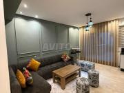 Studio meublé avec terrasse en plein centre ville Studio meublé avec terrasse en plein centre ville