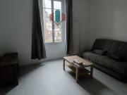 Studio meublé,gare, eau froide comprise