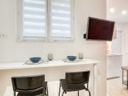 Studio meublé lumineux Avenue Claude Vellefaux Paris 10ème