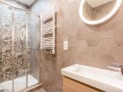 Studio meublé refait à neuf, proche métro B Jean Jaurès...