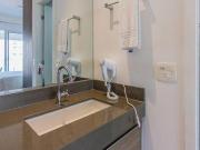 STUDIO MOBILIADO AO LADO DO METRO