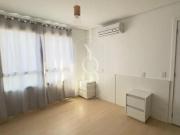 Studio mobiliado com Vaga de Garagem em Localizaçã