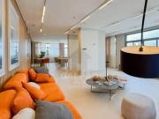 Studio mobiliado, novo e pronto para morar? Ideal para...