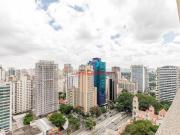 Studio moderno com varanda e lazer completo em Moema