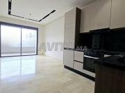 Studio neuf à louer vide à Californie