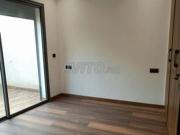 Studio Neuf avec grande terasse à louer à MAARIF