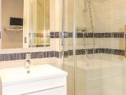 Studio NOTRE DAME DE NAZARETH, Paris Amsterdam... Studio NOTRE DAME DE NAZARETH, Paris Amsterdam...