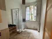 Studio Petite chambre située au rdc donnant sur jardin...