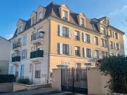 Studio récent avec parking proche RER