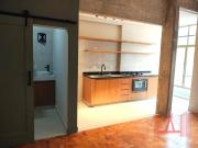 Studio REFORMADO à Venda com 1 sala, banheiro e cozinha,...