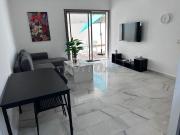 Studio spacieux avec grande terrasse propre