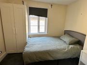 Studio to let in Vauxhall/Nine Elms area