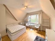 Studio To Rent