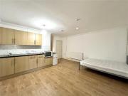 Studio to rent