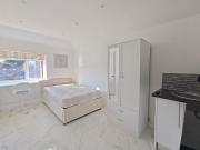 Studio to rent