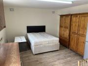 Studio to rent