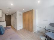 Studio to rent