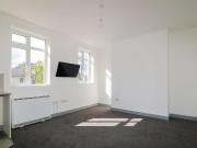 Studio to rent Studio to rent