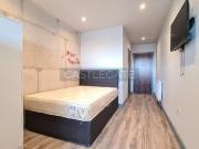 Studio to rent Studio to rent