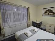 3 bedroom flat to rent