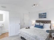 2 bedroom semi detached house to rent