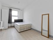 Studio to rent Studio to rent