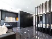 Studio to rent in 1 Pan Peninsula Square, London E14