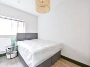 Studio to rent in Clapham High Street, Clapham High...