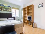 Studio to rent in Finchley Road, Hampstead, London NW3