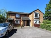 Studio to rent in Hambledon Close, Uxbridge UB8