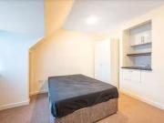 Studio to rent in Market Place, London NW11