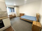 Studio to rent in Portsmouth Hampshire, PO1, from Kings...