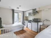 Studio to rent in Sandycombe Road, Kew, Richmond TW9